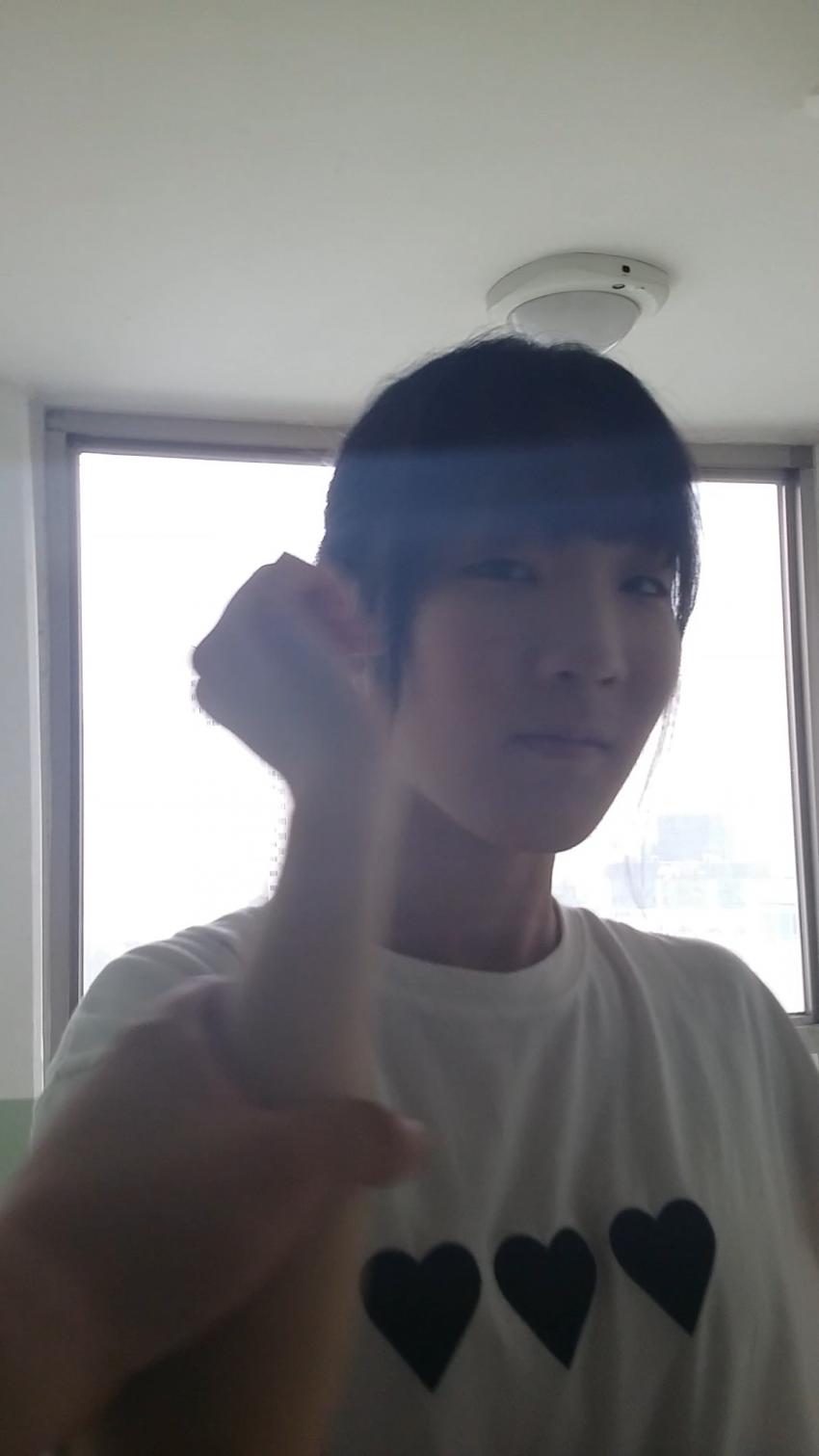 学生情侣楼道偷情封面图